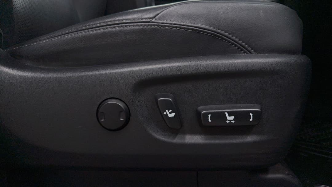 2023 Toyota Landcruiser Prado Gxl, Automatic, 48596 km, Drivers Side Adjustment Panel