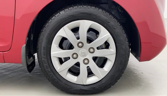 2017 Hyundai Eon MAGNA PLUS, Petrol, Manual, 1,140 km, Right Front Tyre