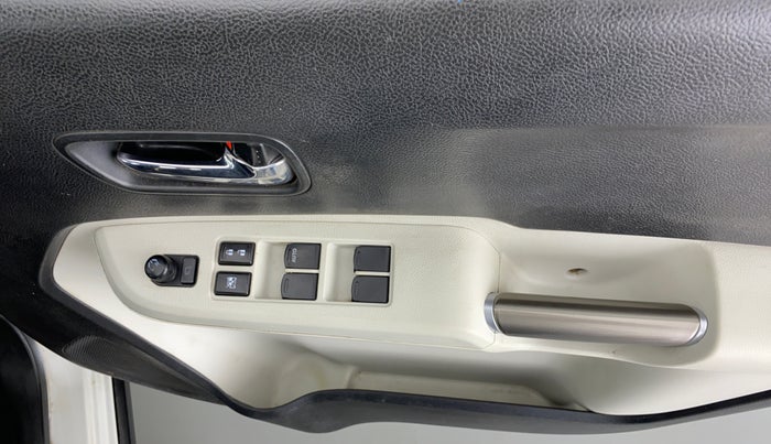 2017 Maruti IGNIS ALPHA 1.2 K12, Petrol, Manual, 75,392 km, Driver Side Door Panels Control