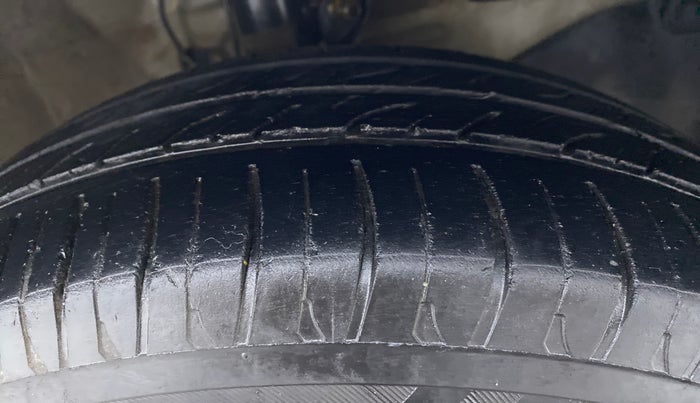 2017 Honda Amaze 1.5 SMT O I DTEC, Diesel, Manual, 62,386 km, Right Front Tyre Tread