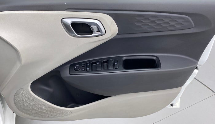 2021 Hyundai AURA SX 1.2 (O), Petrol, Manual, 7,356 km, Driver Side Door Panels Control