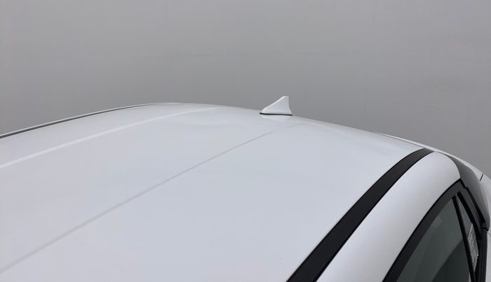 2021 Hyundai AURA SX 1.2 (O), Petrol, Manual, 7,356 km, Roof - Slightly dented