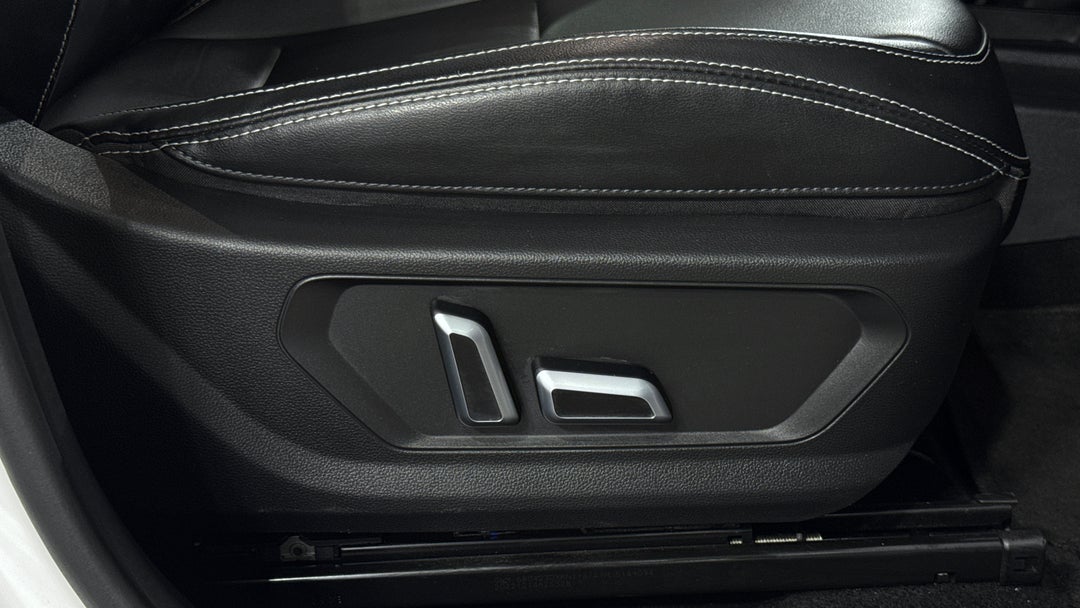 2022 GWM Haval Jolion Lux Hybrid, Automatic, 38921 km, Drivers Side Adjustment Panel