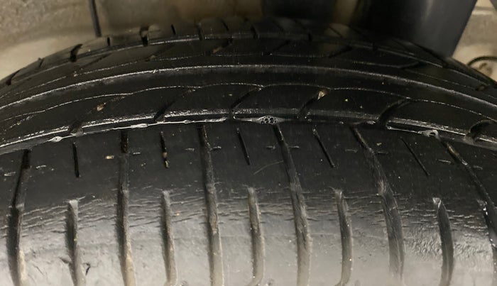 2016 Hyundai Elite i20 SPORTZ 1.2, Petrol, Manual, 21,398 km, Left Rear Tyre Tread