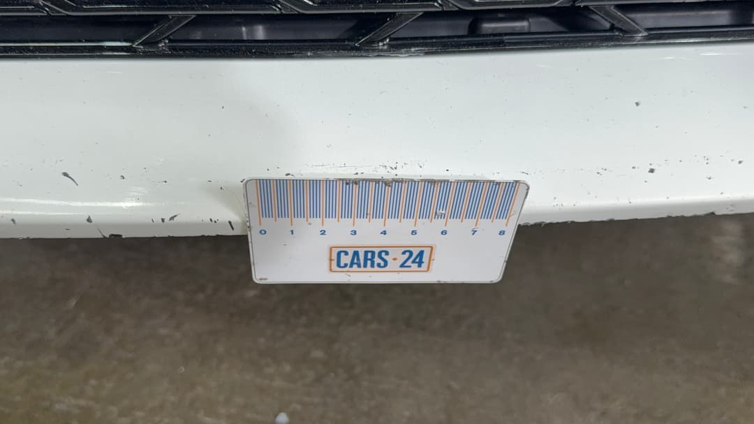 Bumper Front Scratch