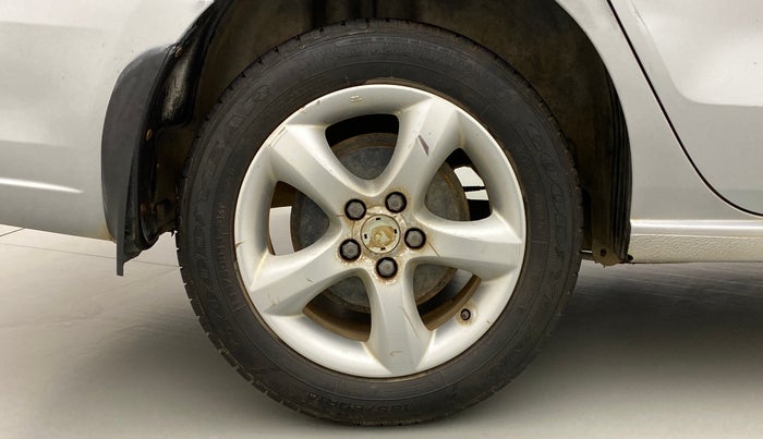 2012 Skoda Rapid ELEGANCE 1.6 TDI MT, Diesel, Manual, 82,404 km, Right Rear Wheel