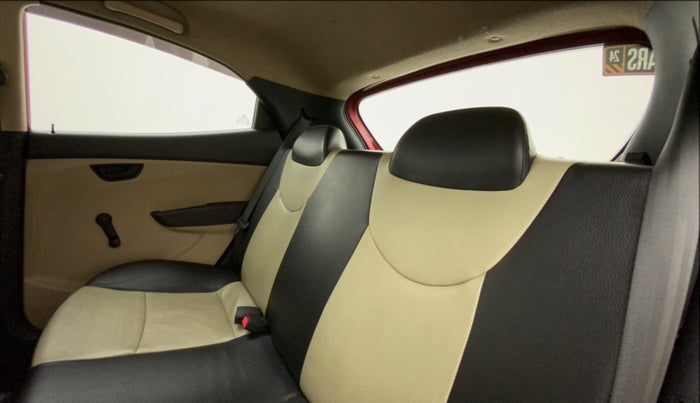 2015 Hyundai Eon ERA +, Petrol, Manual, 76,944 km, Right Side Rear Door Cabin