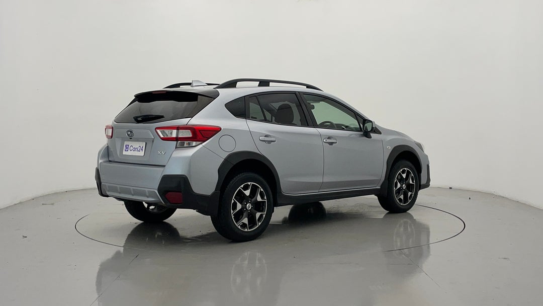 Right Back Diagonal (45- Degree) View