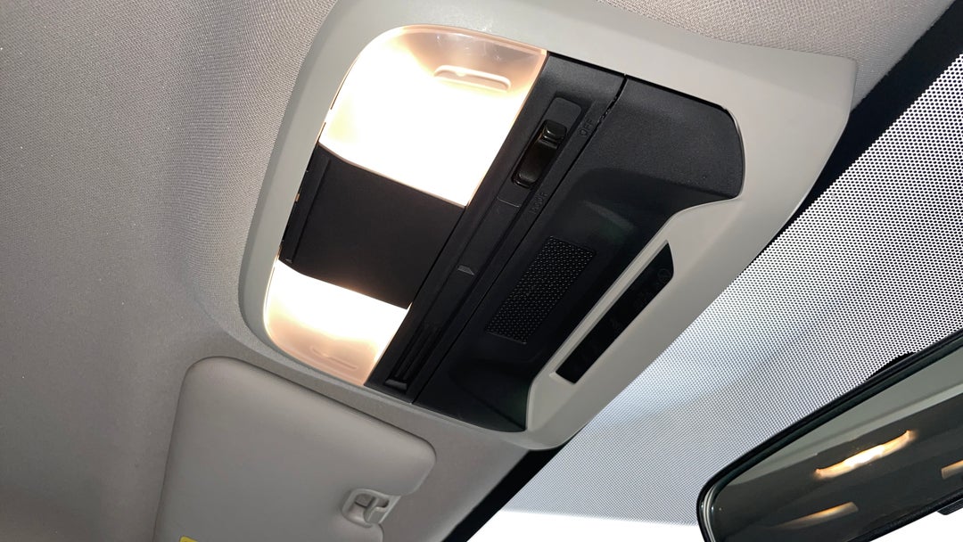 On-Roof Controls/Sunglass holder