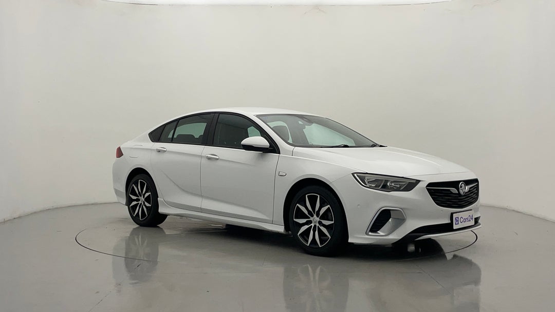 2018 Holden Commodore Rs, Automatic, 107002 km, Right Front Diagonal (45- Degree) View