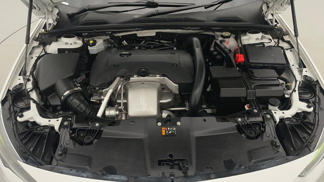 2018 Holden Commodore Rs, Automatic, 107002 km, Open Bonnet (Engine)