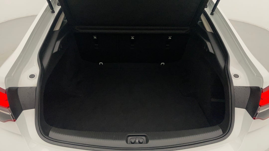 2018 Holden Commodore Rs, Automatic, 107002 km, Boot Inside View