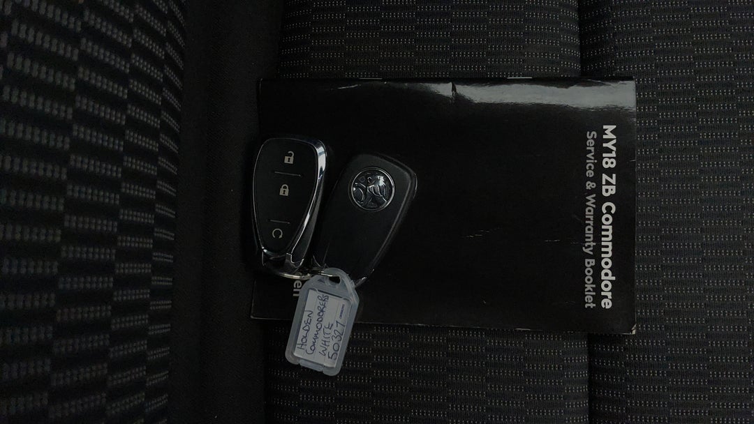 2018 Holden Commodore Rs, Automatic, 107002 km, Key Close-up