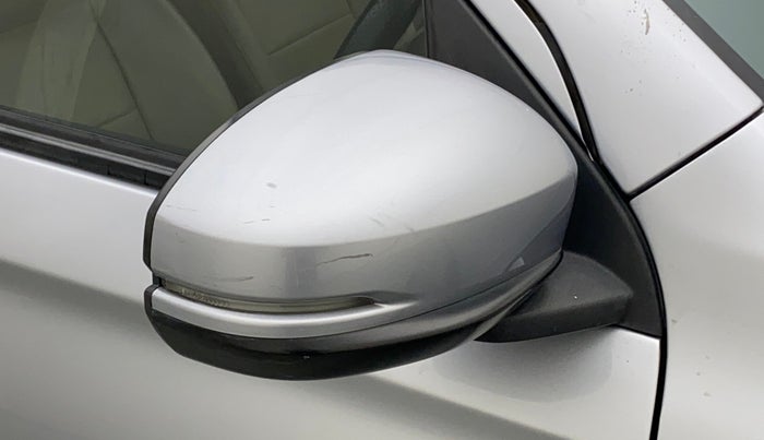 2019 Honda Amaze 1.2L I-VTEC S, CNG, Manual, 87,939 km, Right rear-view mirror - Minor scratches