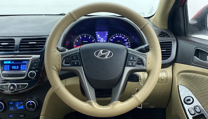 2016 Hyundai Verna FLUIDIC 1.6 VTVT S, Petrol, Manual, 24,309 km, Steering Wheel Close Up