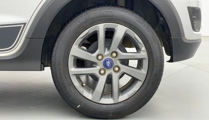 2018 Ford FREESTYLE TITANIUM 1.2 TI-VCT MT, Petrol, Manual, 23,536 km, Left Rear Wheel