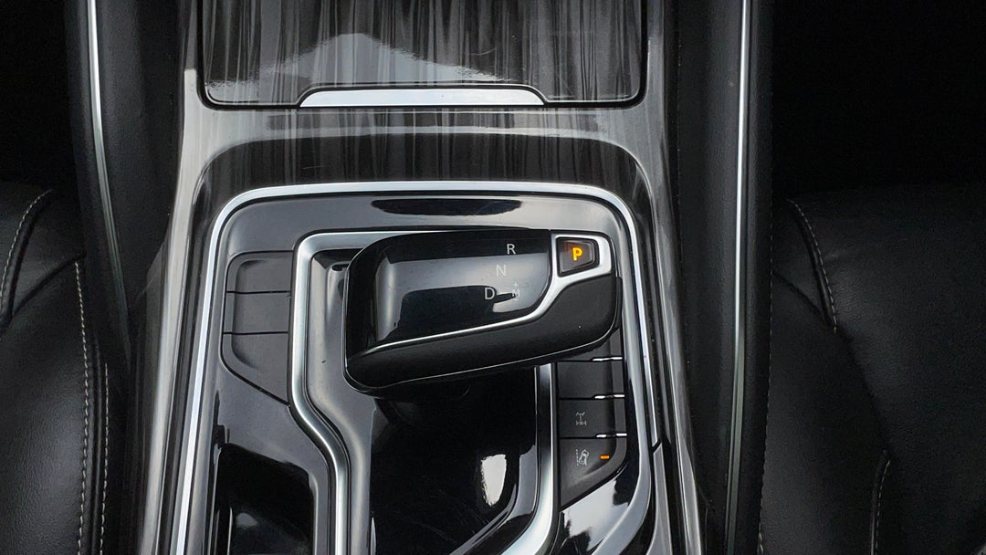 2022 LDV D90 Executive (4wd) D20, Automatic, 58735 km, Gear Lever 