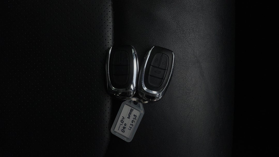 2022 LDV D90 Executive (4wd) D20, Automatic, 58735 km, Key Close-up