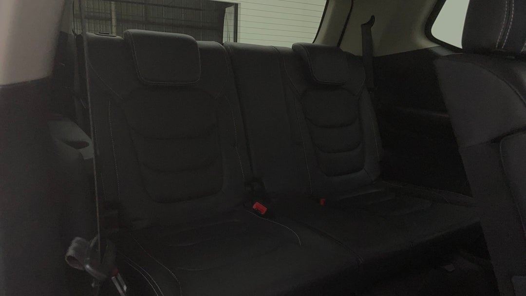 2022 LDV D90 Executive (4wd) D20, Automatic, 58735 km, Third Row Seats