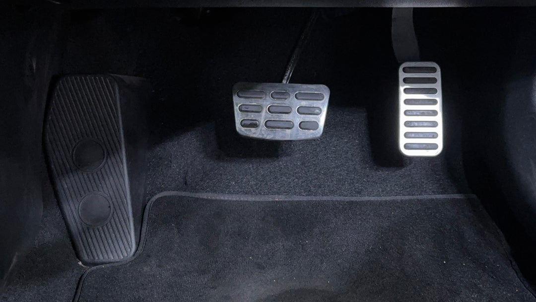 2023 Hyundai i30 N Premium, Automatic, 31132 km, Pedals and Footmat