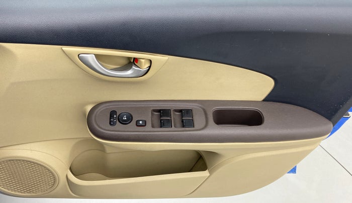 2014 Honda Brio 1.2 VX MT I VTEC, Petrol, Manual, 60,410 km, Driver Side Door Panels Control