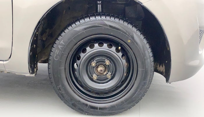 2014 Datsun Go T, Petrol, Manual, 69,870 km, Right Front Wheel