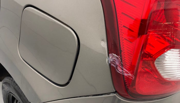 2014 Datsun Go T, Petrol, Manual, 69,870 km, Left quarter panel - Slightly dented