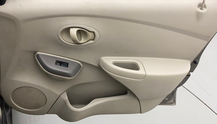 2014 Datsun Go T, Petrol, Manual, 69,870 km, Driver Side Door Panels Control