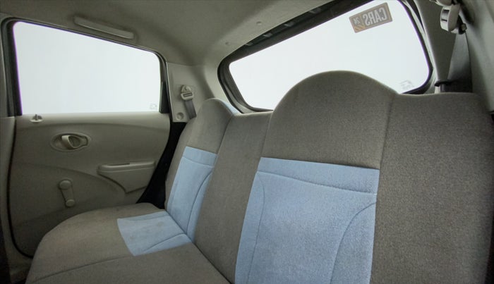 2014 Datsun Go T, Petrol, Manual, 69,870 km, Right Side Rear Door Cabin