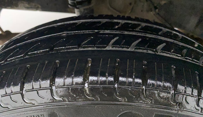 2014 Datsun Go T, Petrol, Manual, 69,870 km, Right Rear Tyre Tread