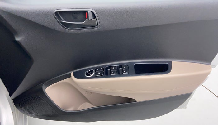 2016 Hyundai Grand i10 Magna 1.2 AT  VTVT, Petrol, Automatic, 19,538 km, Driver Side Door Panels Control