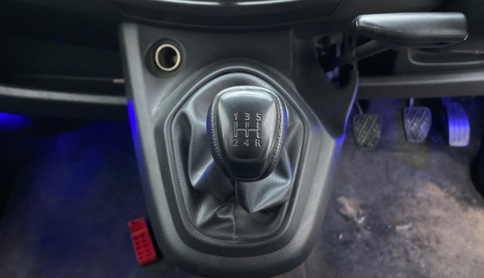2018 Datsun Go Plus T, Petrol, Manual, 27,977 km, Gear Lever