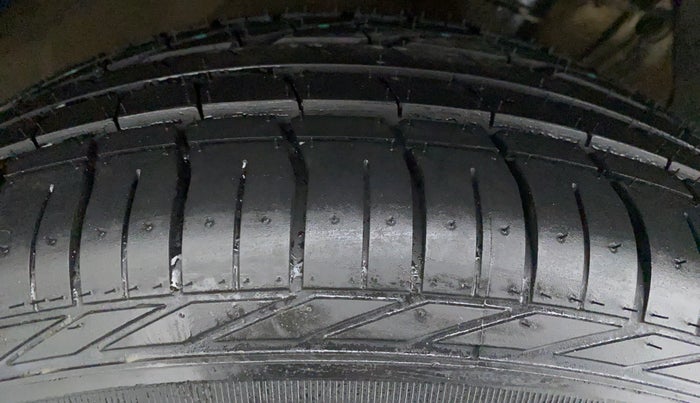 2020 Maruti S Cross ZETA SHVS PETROL, Petrol, Manual, 47,486 km, Left Rear Tyre Tread