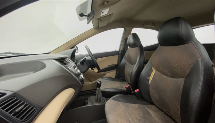 2014 Hyundai Eon MAGNA +, Petrol, Manual, 52,515 km, Right Side Front Door Cabin