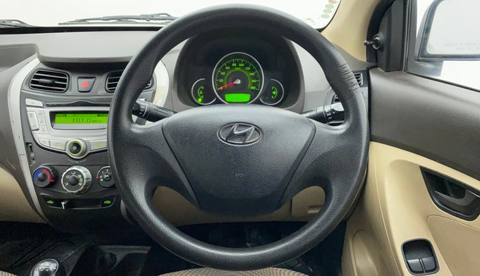 2014 Hyundai Eon MAGNA +, Petrol, Manual, 52,515 km, Steering Wheel Close Up