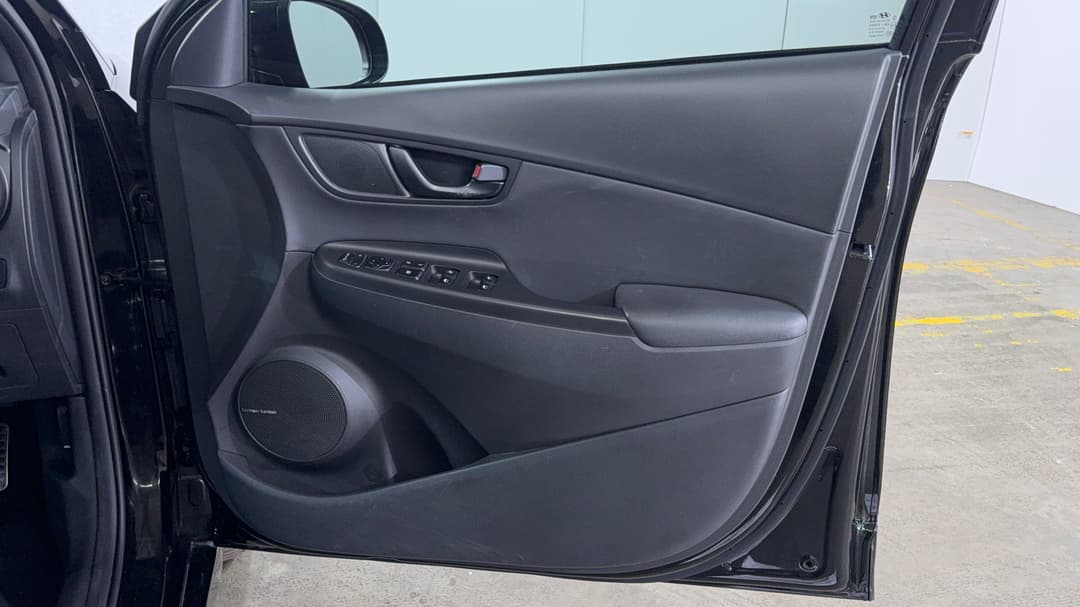 2021 Hyundai Kona N Line Premium Srf (AWD), Automatic, 35672 km, Speaker View