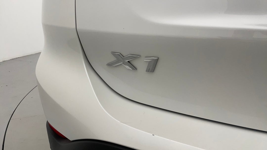 2021 BMW X1 sDrive 20i, Automatic, 66070 km, Badge (Boot Left Side)