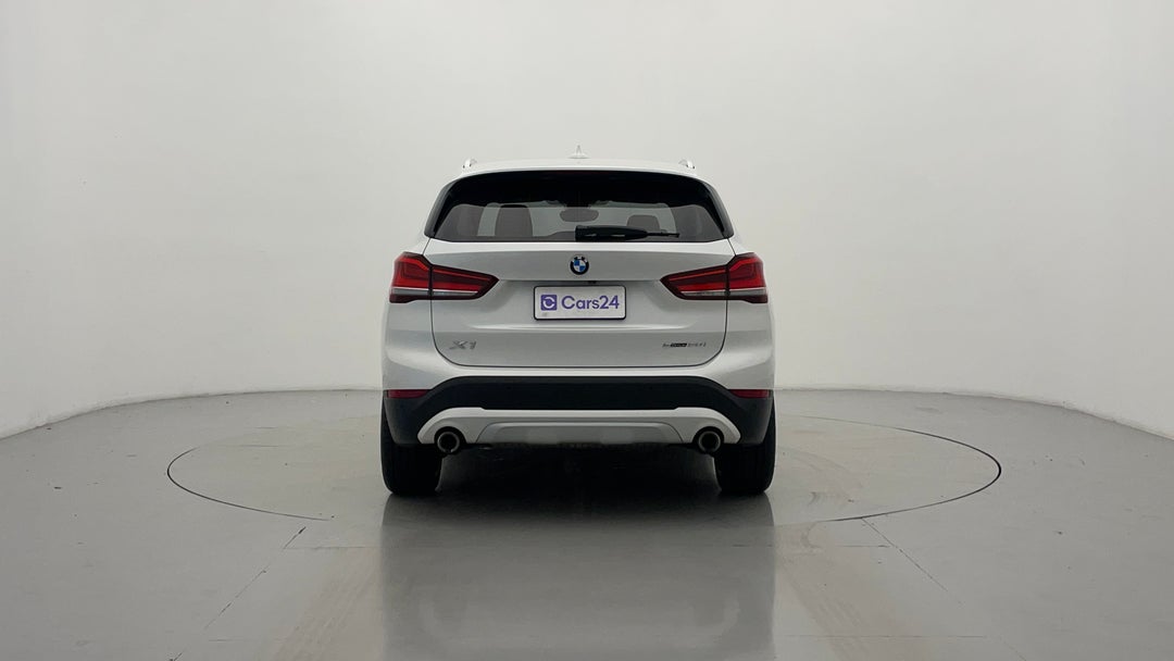 2021 BMW X1 sDrive 20i, Automatic, 66070 km, Back/Rear View