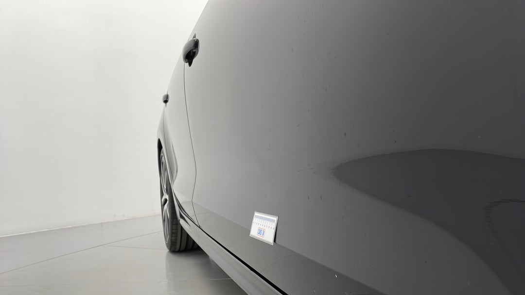 Doors Front RHS Dent