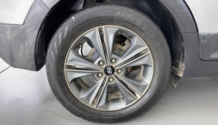 2018 Hyundai Creta 1.6 SX CRDI, Diesel, Manual, Right Rear Wheel