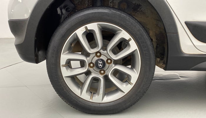 2016 Hyundai i20 Active 1.2 SX, Petrol, Manual, 36,056 km, Right Rear Wheel