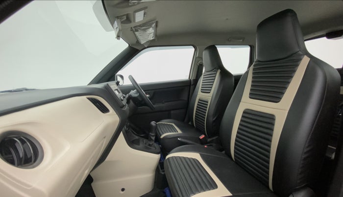 2021 Maruti New Wagon-R VXI 1.2, Petrol, Manual, 7,994 km, Right Side Front Door Cabin