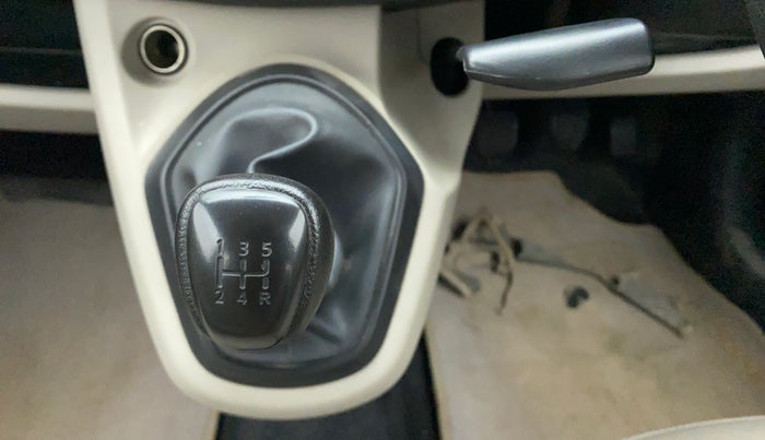 2017 Datsun Go Plus T, Petrol, Manual, 22,706 km, Gear Lever