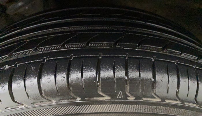 2010 Maruti Zen Estilo VXI, Petrol, Manual, 31,923 km, Left Front Tyre Tread