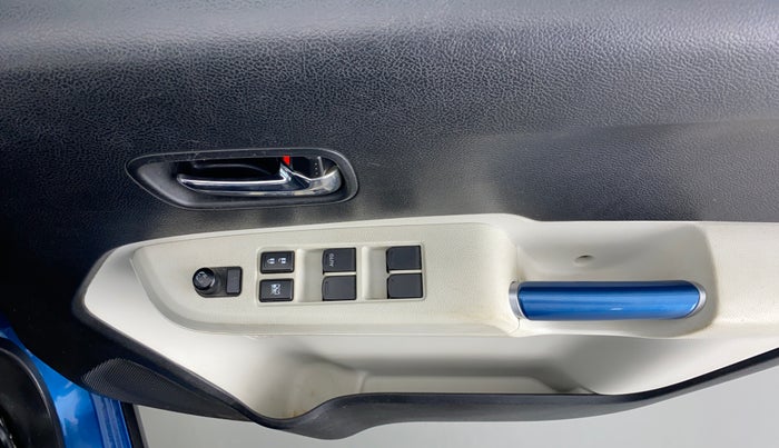 2017 Maruti IGNIS ZETA 1.2 K12 AMT, Petrol, Automatic, 21,085 km, Driver Side Door Panels Control