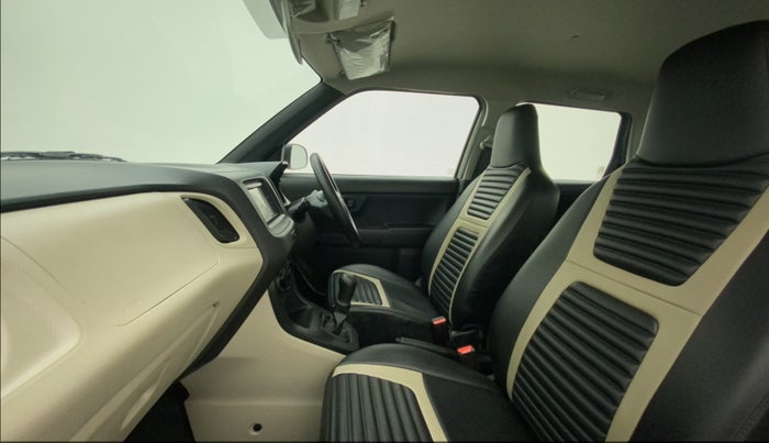 2023 Maruti New Wagon-R LXI 1.0, Petrol, Manual, 10,661 km, Right Side Front Door Cabin