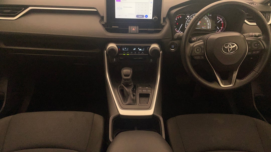2023 Toyota RAV4 Gx (2wd), Automatic, 43978 km, Center Console