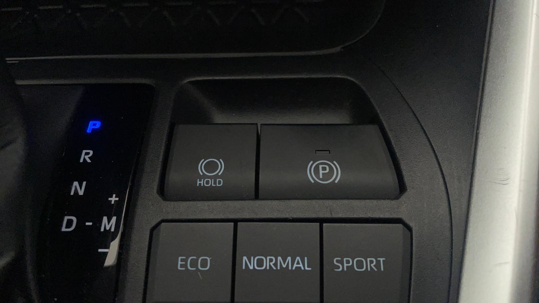 2023 Toyota RAV4 Gx (2wd), Automatic, 43978 km, Handbrake