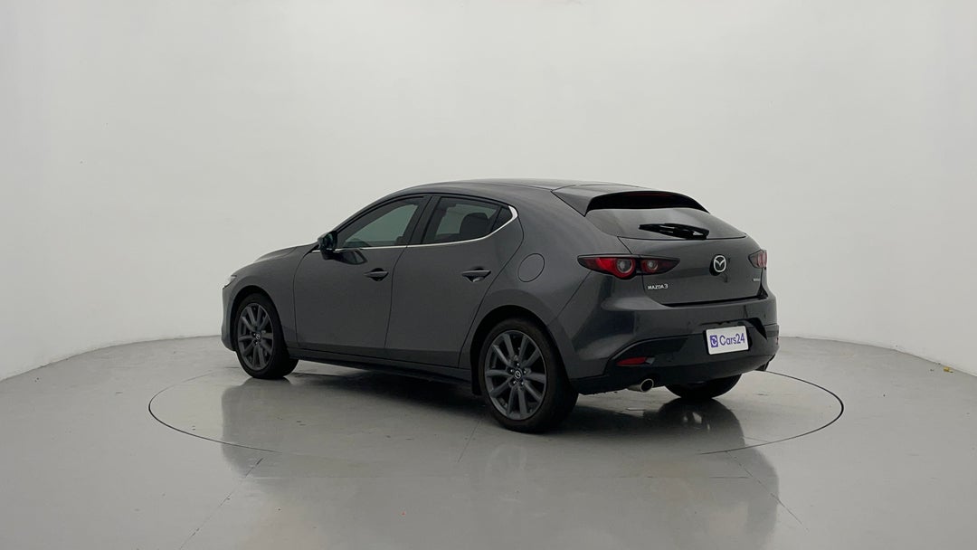 Left Back Diagonal (45- Degree) View