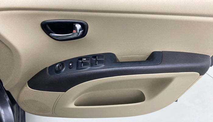 2011 Hyundai i10 MAGNA 1.2 KAPPA2, Petrol, Manual, 51,723 km, Driver Side Door Panels Control